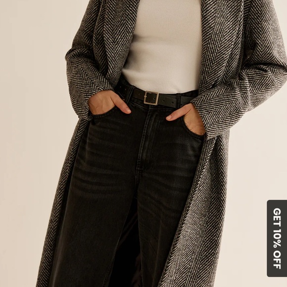 Essential Versatile Long Trench Coat - Picture 2 of 6